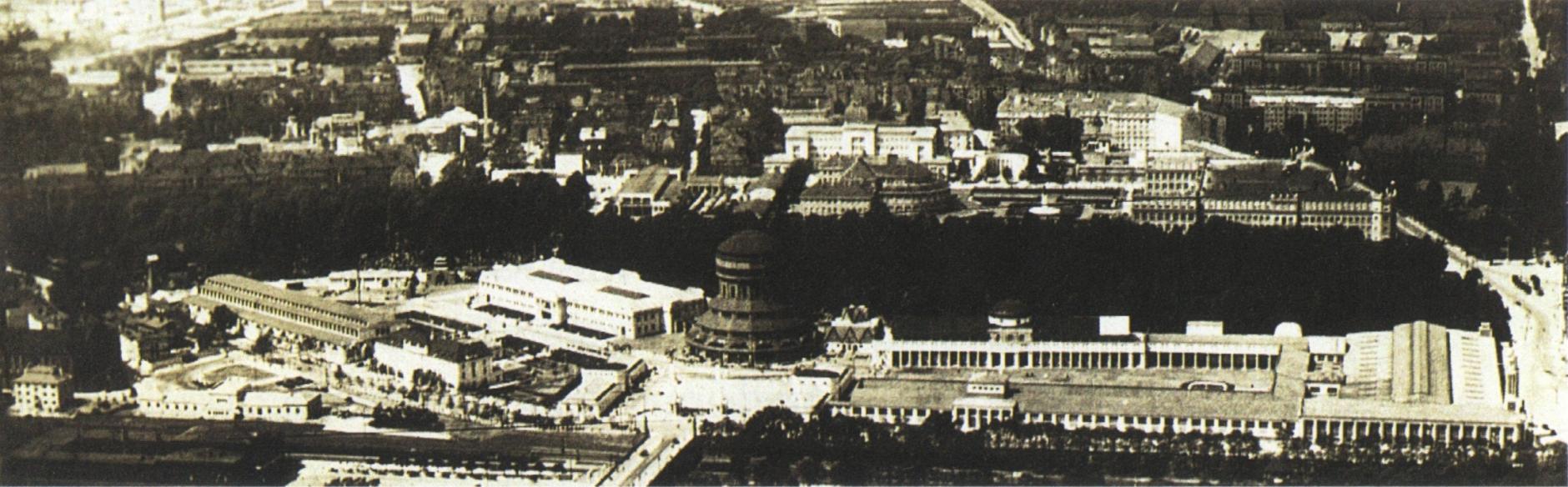 (1929) Powszechna Wystawa Krajowa. Widok z lotu ptaka na główny teren wystawowy.
