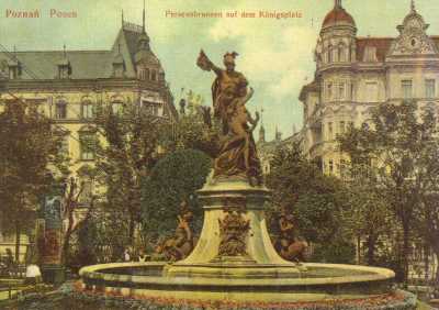 (1891-1907) Pomnik (fontanna) Uwolnienie Andromedy przez Perseusza na placu Królewskim (obecnie Cyryla Ratajskiego).