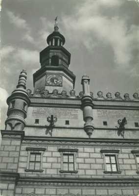 (1967) Fragment renesansowej fasady ratusza.